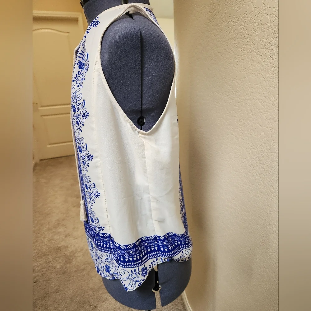 Beautiful blue and cream boho top - Picture 2 of 7